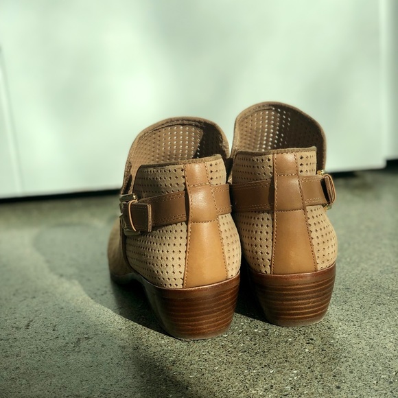 Suede ankle boots sz 8 - Picture 2 of 6